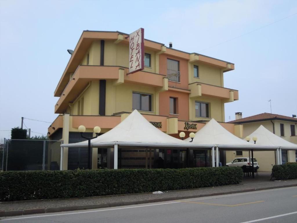 Hotel Xibana Tribano エクステリア 写真